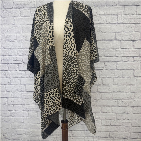 JODIFL Sweaters - JODIFL Patchwork Leopard Print Kimono Cardigan Duster Black Beige‎ One Size